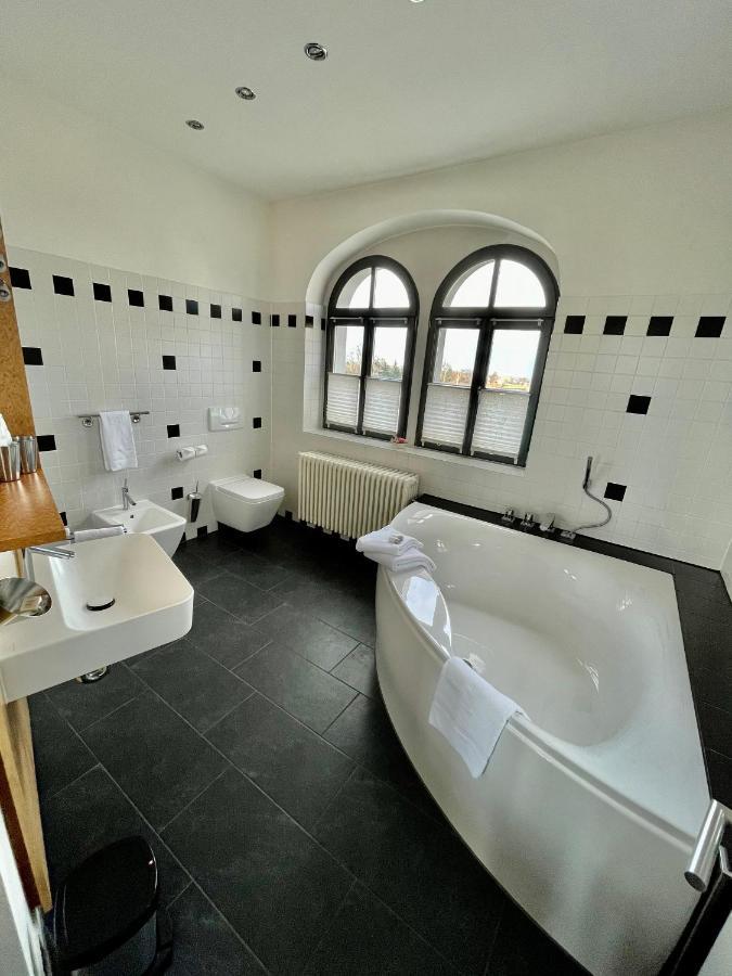 Spitzhaus Hotell Radebeul Exteriör bild